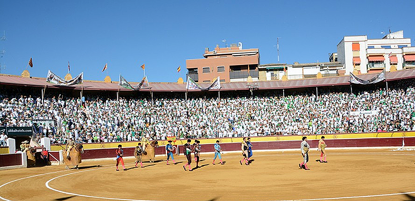 Plaza de toros de Huesca durante un festejo taurino