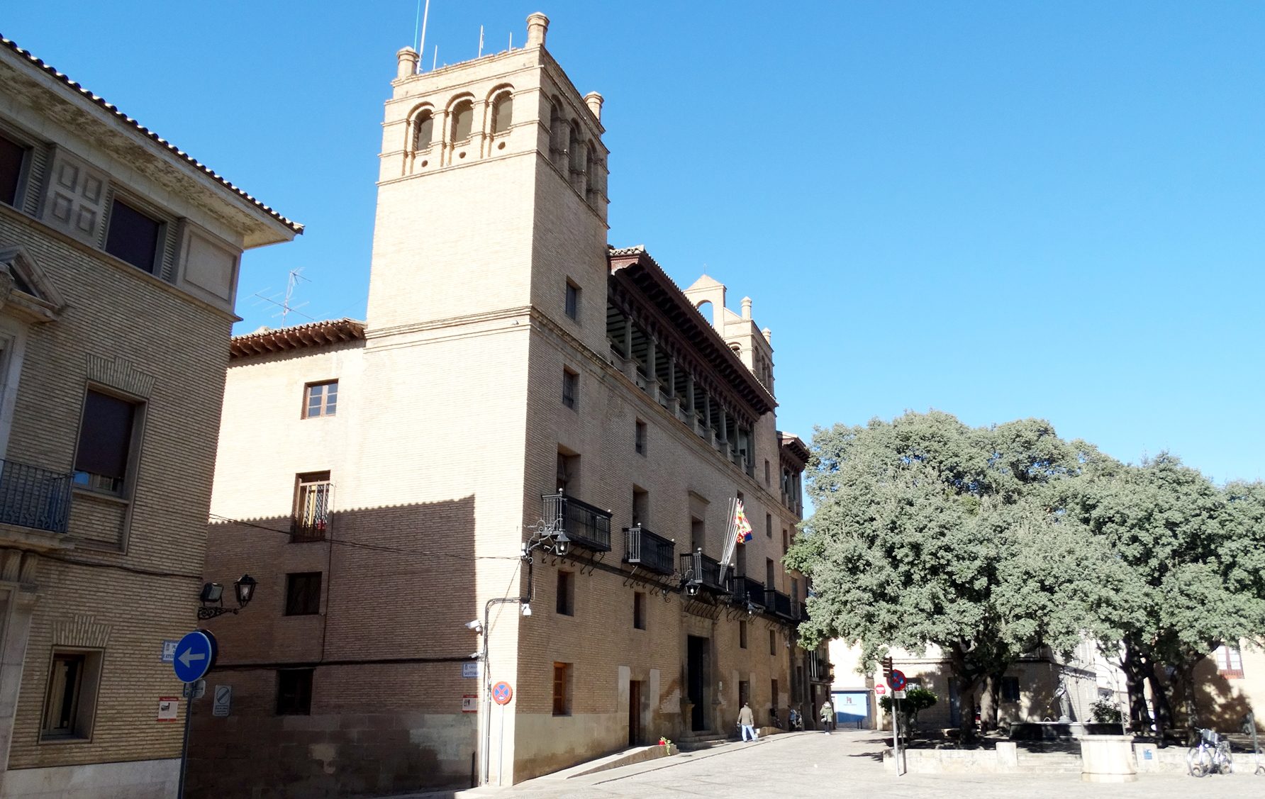 Palacio municipal de Huesca